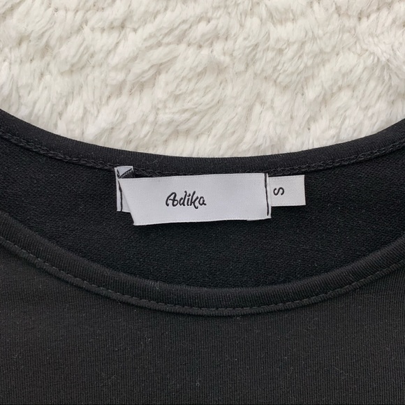 ADIKA - black crop top with cutout - Picture 6 of 6